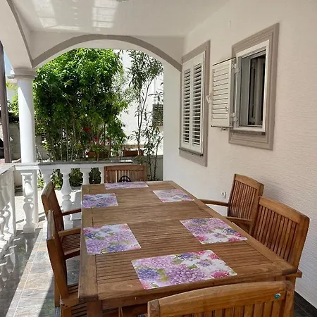 Apartmani Ira Vir Exterior photo