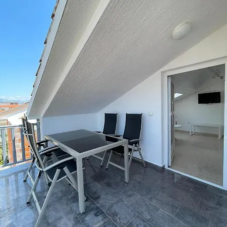 Apartmani Ira Vir Exterior photo
