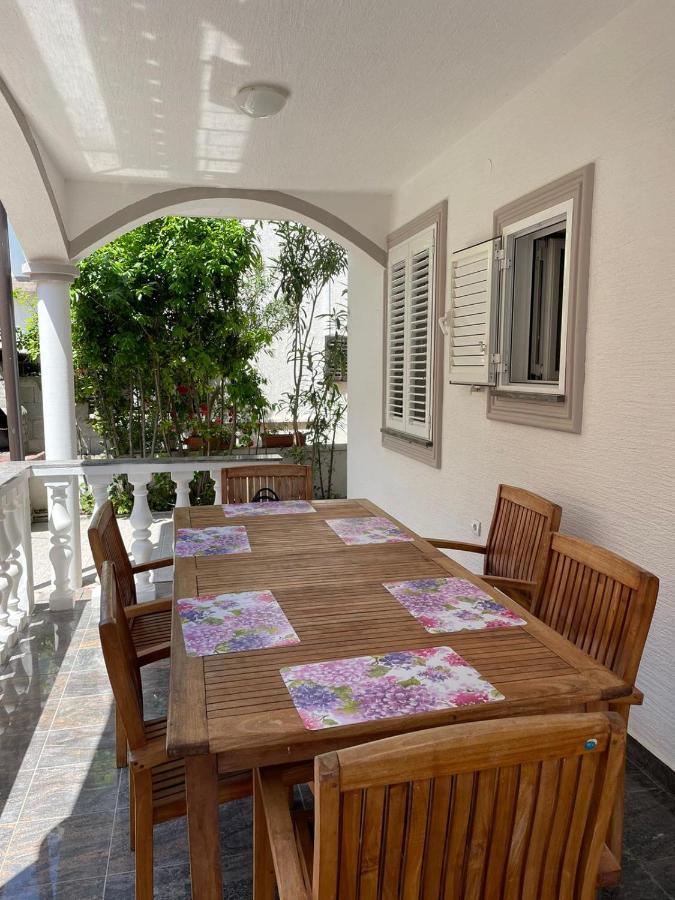 Apartment Ira Vir