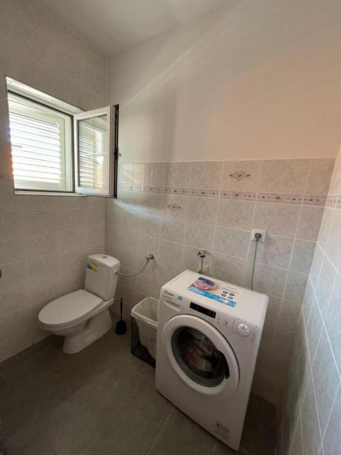 Apartment Ira Vir