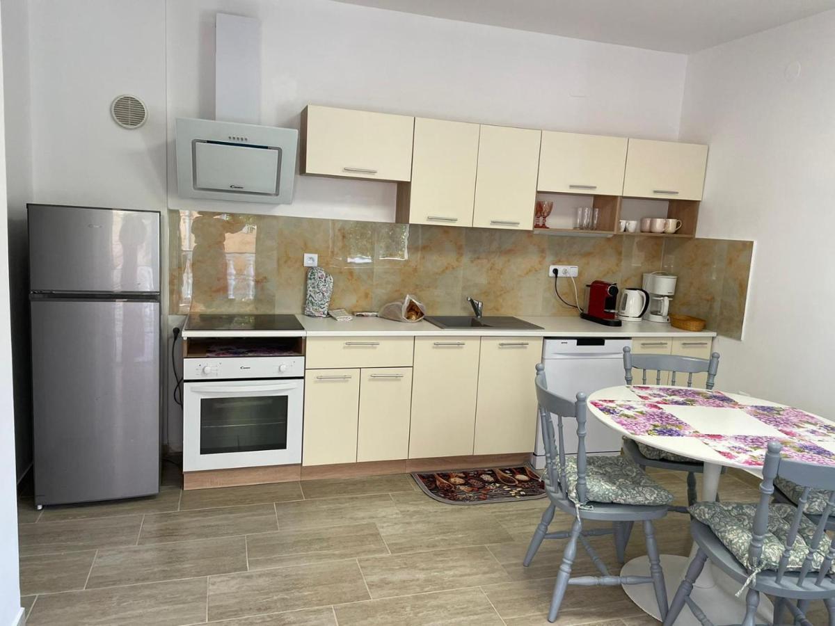 Apartment Ira *